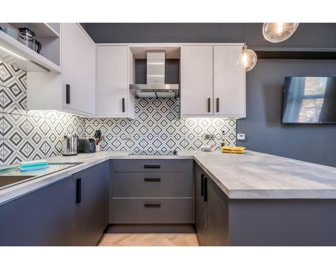Central Belfast Apartments: University Street エクステリア 写真